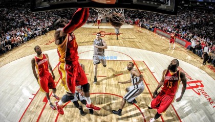 意大利新阵出击，托纳利领衔，多纳鲁马镇守，卡拉菲奥里迎首秀