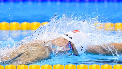 李刚仁荣膺亚足联年度最佳国际球员 韩国中场闪耀巴黎铸就亚洲新标杆