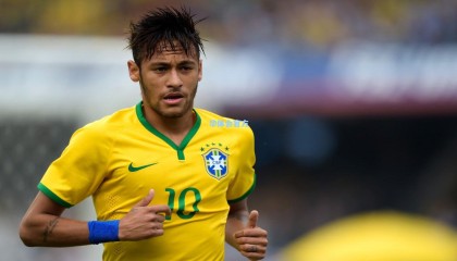 马卡报，巴黎核心维蒂尼亚训练中受伤离场，欧冠对阵巴萨出战成疑