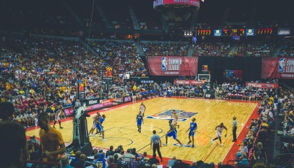 刘炜专栏，决战韩国，男篮触底反弹之路始于篮板争抢