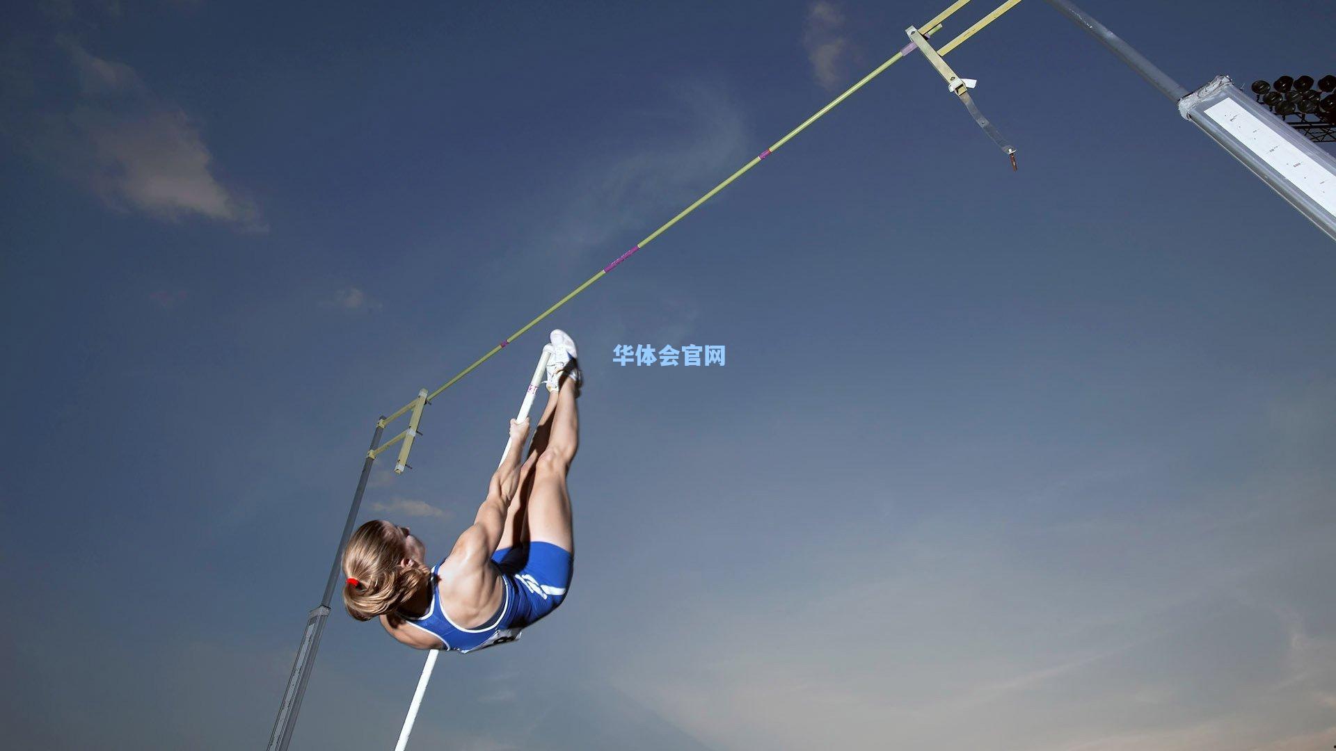 略伦特欧冠之夜封神安菲尔德！独造5球比肩本泽马，马竞客场狂胜创历史